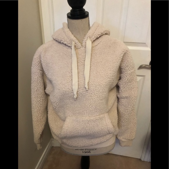American Eagle Outfitters Tops - AEO American Eagle Outfitters Sherpa Hoodie L